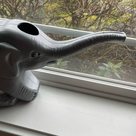 Vintage 1996 Union Gray Elephant Watering Can - Picture 6 of 14